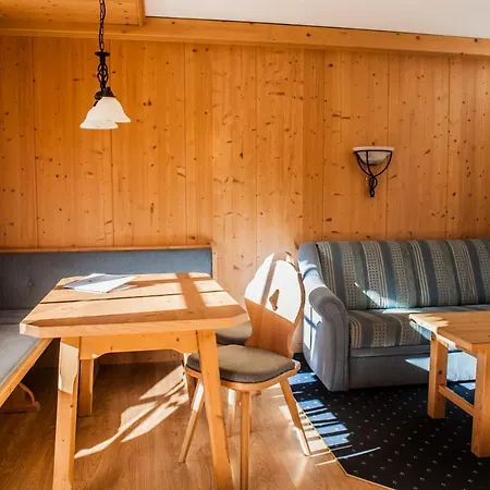 Astn Huetten Residenz Waldsicht - Aparthotel *