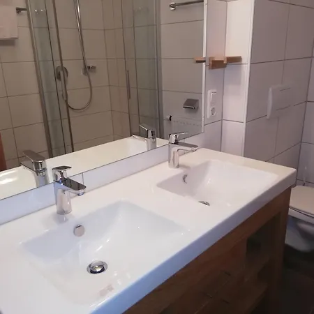 Aparthotel Astn Huetten Residenz Waldsicht - Konigsleiten