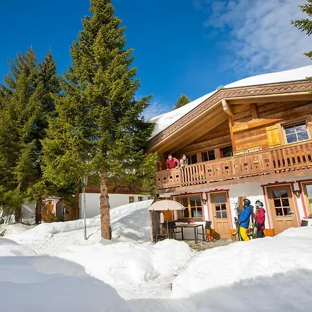 Aparthotel Astn Huetten Residenz Waldsicht - Konigsleiten