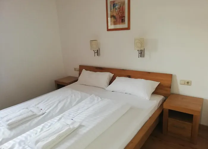 Astn Huetten Residenz Waldsicht - Apartmanhotel *